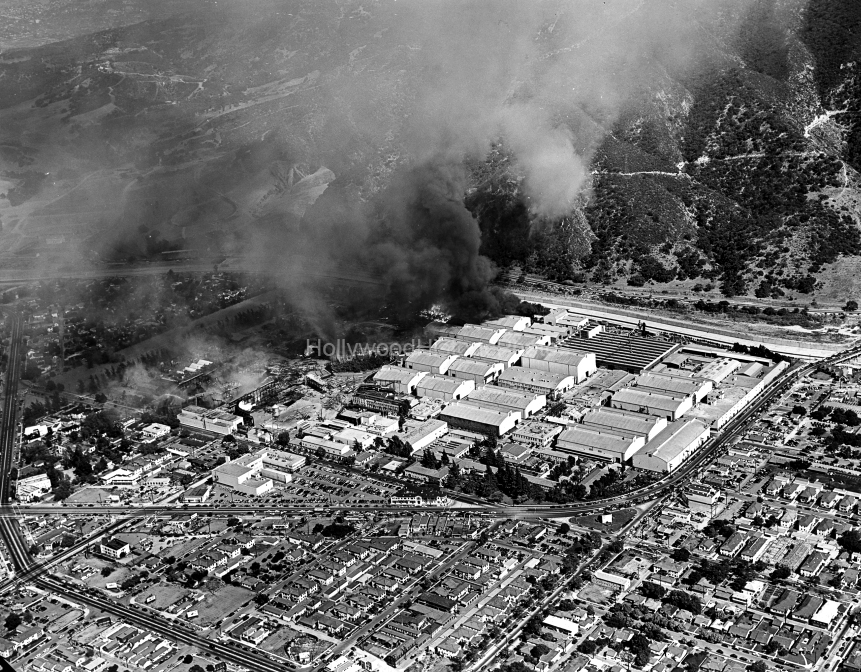 Burbank 1952 2 Warners Bros. Studios fire July 1952 wm.jpg